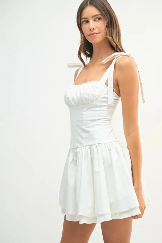 White country concert dress, White western dress, White fringe dress, White lace country dress, White boho dress, White ruffle dress, White denim dress, White mini dress for concert, White maxi dress for concert, White sundress for country concert, White dress for country concert outfit, White dress with cowboy boots, White dress for country music festival, White dress for Nashville concert, White dress for summer country concert