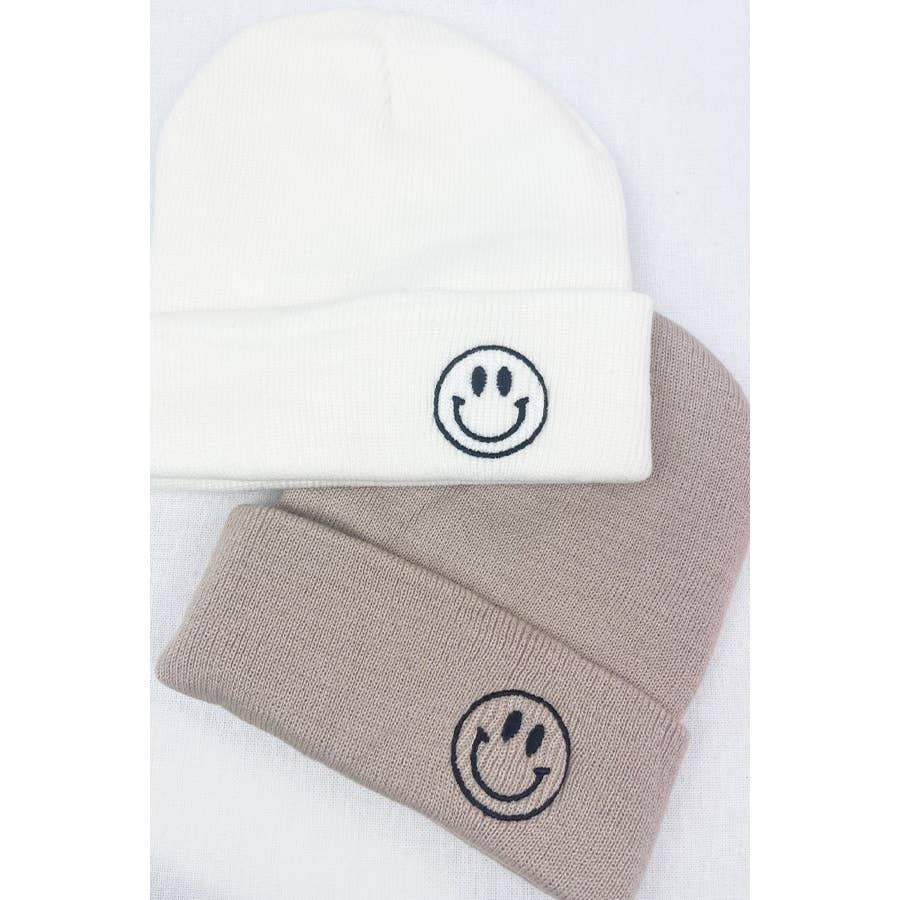 "Smiley Face Embroidered Beanies – Cozy Knit Hats in Multiple Colors for a Trendy and Fun Winter Look"
